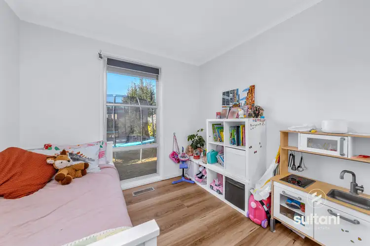 Sixth view of Homely house listing, 27 Amalfi Drive, Endeavour Hills VIC 3802
