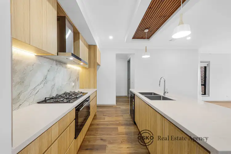 9 Velvet Avenue, Rockbank VIC 3335