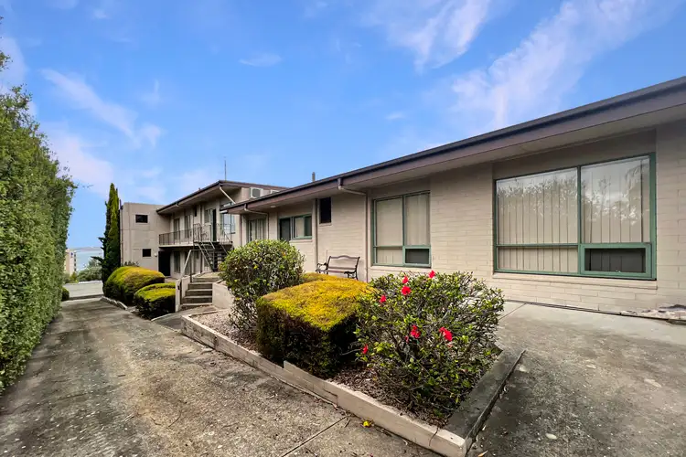 1/8 Prospect Road