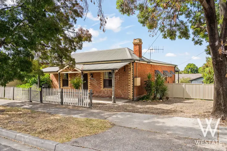 230 Stewart Street, Bathurst NSW 2795