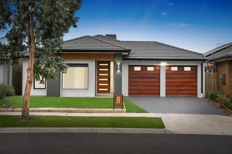7 Michigan Crescent, Manor Lakes VIC 3024