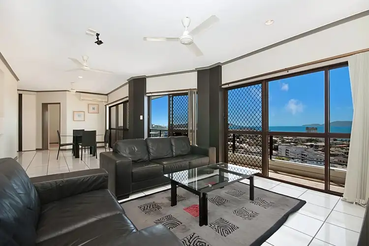 17/7 Hale Street