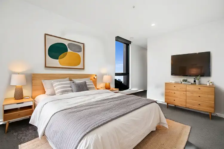 404/185 Old Burleigh Road, Broadbeach QLD 4218