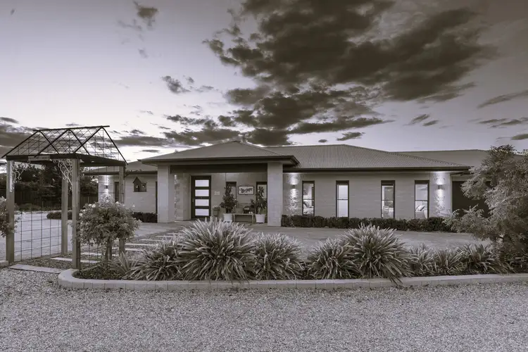 79 Fairweather Avenue, Loxton SA 5333