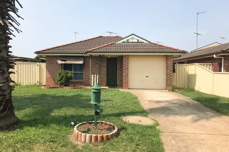 17 Pearra Way, Claremont Meadows NSW 2747