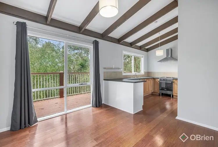 6 Johns Road
