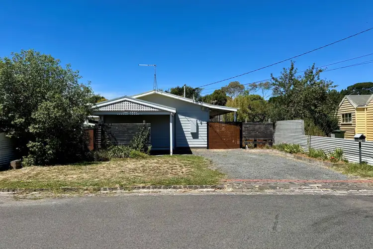 1 Linaker Lane, Golden Point VIC 3350