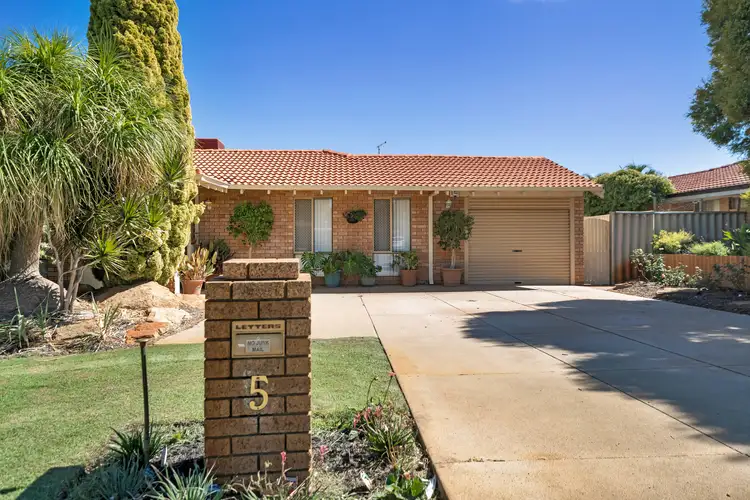 5 Redgum Way