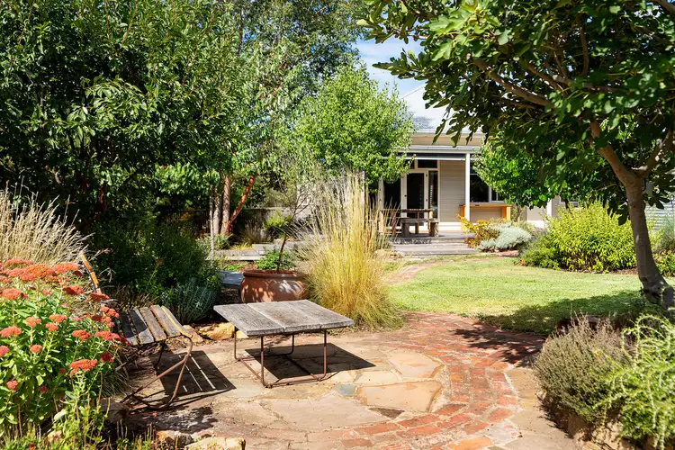 11 Vincent Street, Castlemaine VIC 3450