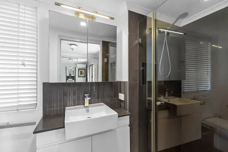 Fifth view of Homely unit listing, 2/72 Lorimer Terrace, Kelvin Grove QLD 4059