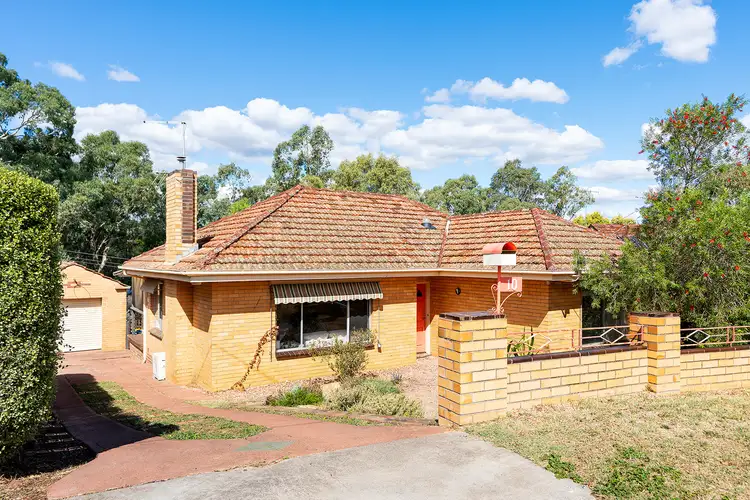 10 Douglas Crescent, Castlemaine VIC 3450
