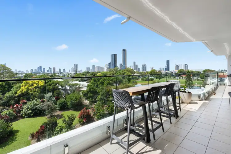 15/54 Hooker Boulevard, Mermaid Waters QLD 4218