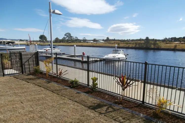 27 North View Street, Hope Island QLD 4212