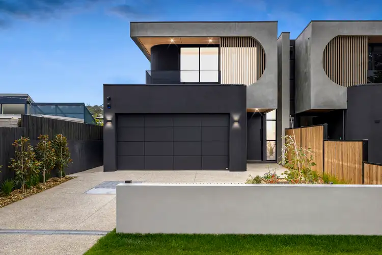 21 Knott Street, Safety Beach VIC 3936