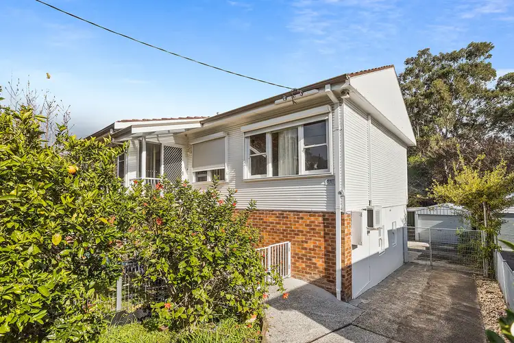 17 Alkera Crescent, West Wollongong NSW 2500