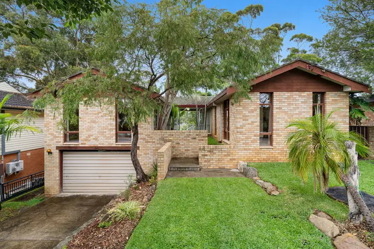 12 Dural Crescent