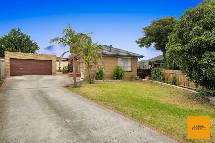 10 Kyora Court