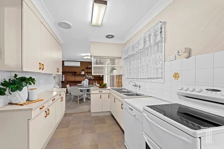 Sixth view of Homely house listing, 25 Kiparra Street, Mansfield QLD 4122