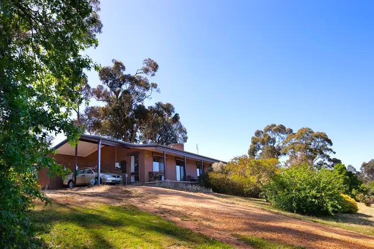 4 Hillside Court, Campbells Creek VIC 3451