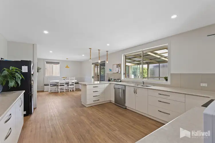 20 Lakeside Drive, Acacia Hills TAS 7306