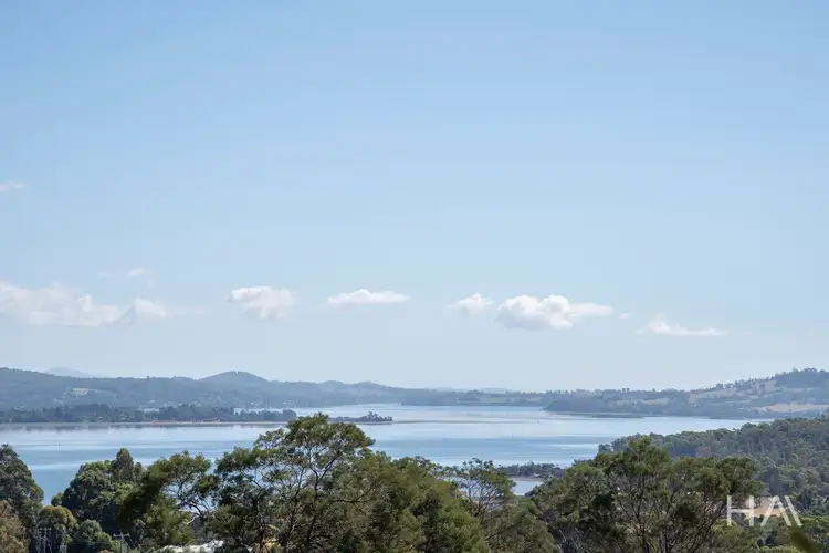 20 Solis Rise, Swan Bay TAS 7252