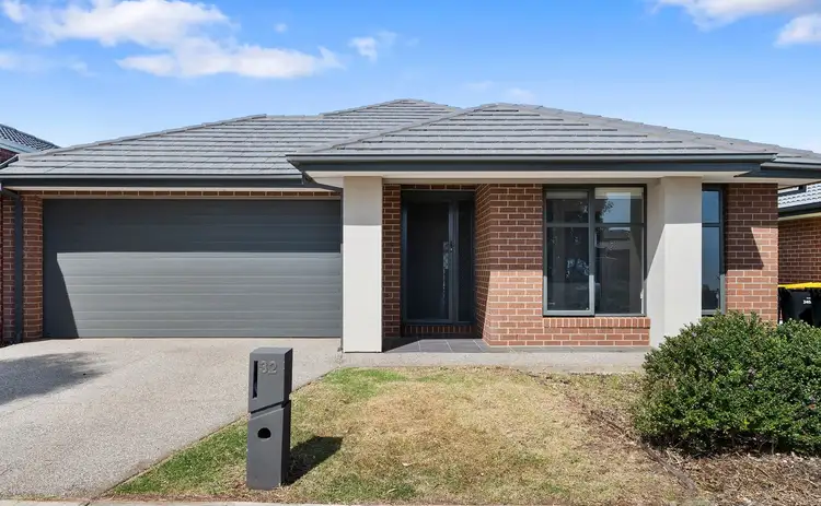32 Golden Wattle Way, Melton West VIC 3337