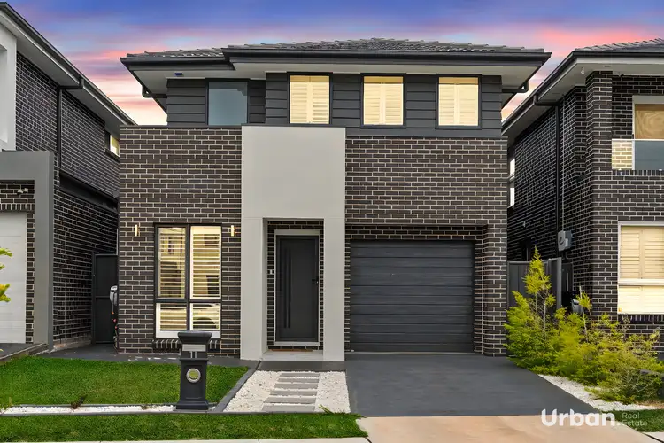 11 Cordrush Street