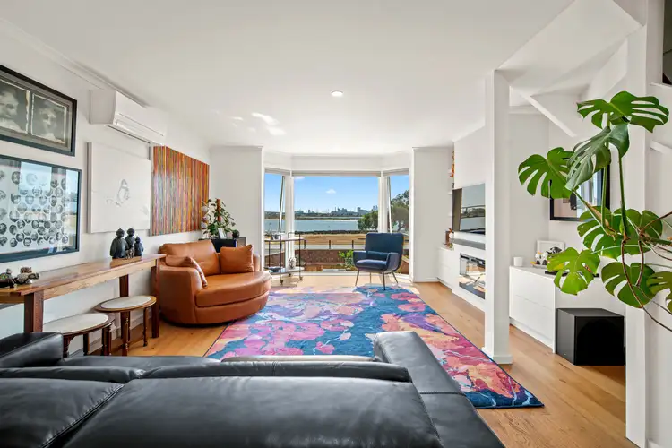 2/54 The Strand, Williamstown VIC 3016