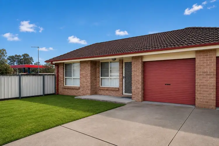 2/9 Eveleigh Court