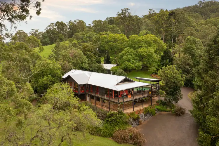 153 Jones Road, Brookfield QLD 4069