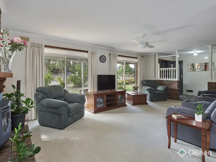 Fifth view of Homely house listing, 27 Johnson Avenue, Drouin VIC 3818