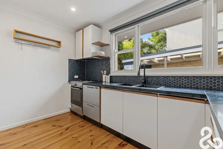 Sixth view of Homely house listing, 10 Burns Grove, Kingsbury VIC 3083