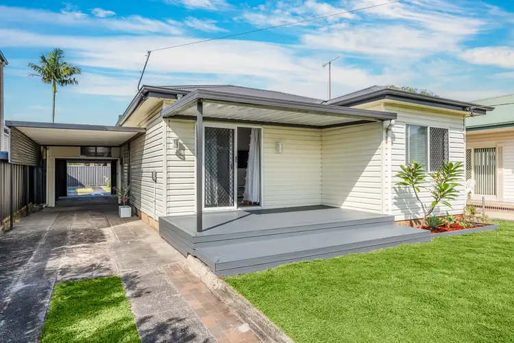 5 Dorothy Avenue, Woy Woy NSW 2256