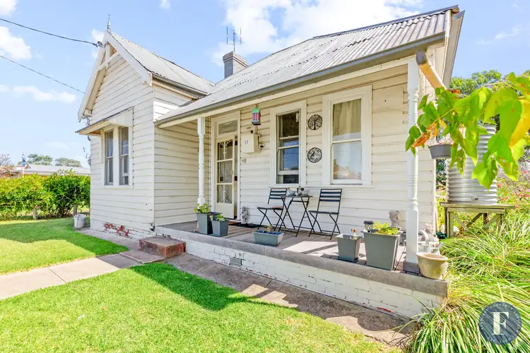 59 Court Street, Boorowa NSW 2586