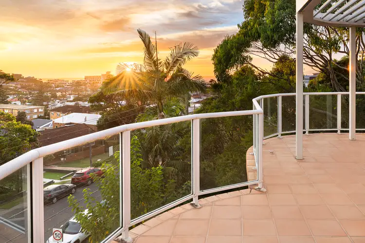 23 Undercliff Road, Freshwater NSW 2096
