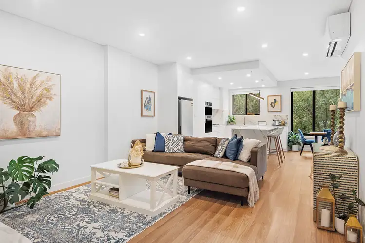 Fourth view of Homely apartment listing, 1/10 Oaks Avenue, Dee Why NSW 2099