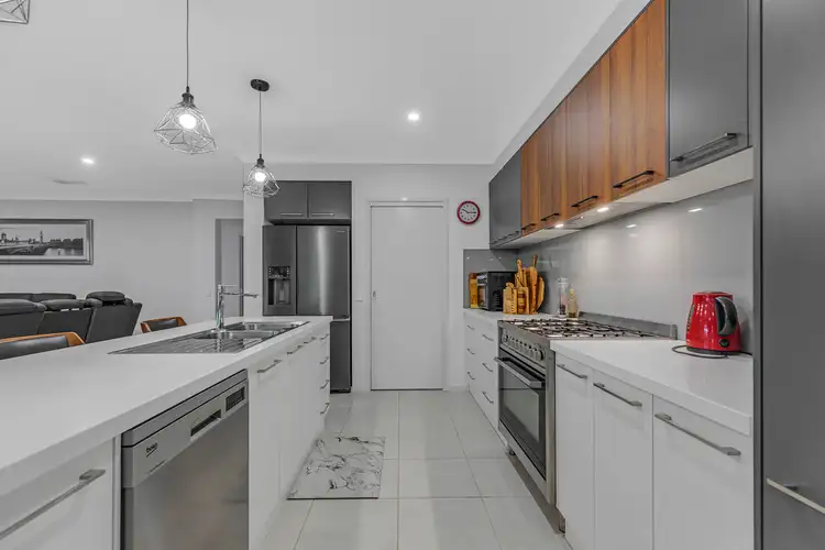 Fifth view of Homely house listing, 8 Yellow Gum Court, Moama NSW 2731