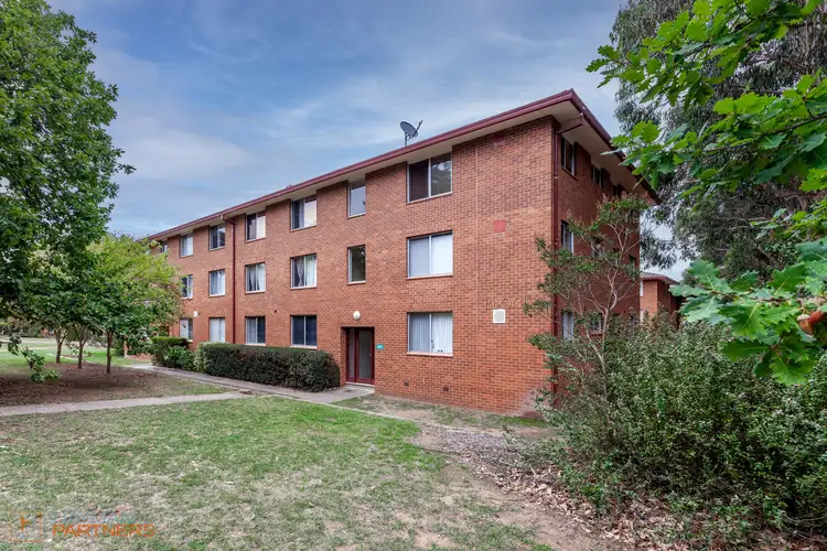 8/27 Coxen Street, Hughes ACT 2605