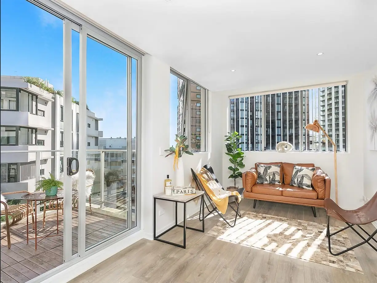 Main view of Homely apartment listing, 33/1 Albany Street, St Leonards NSW 2065