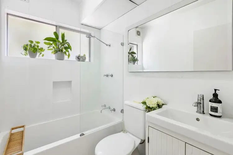 Fourth view of Homely unit listing, 1/113 Oaks Avenue, Dee Why NSW 2099