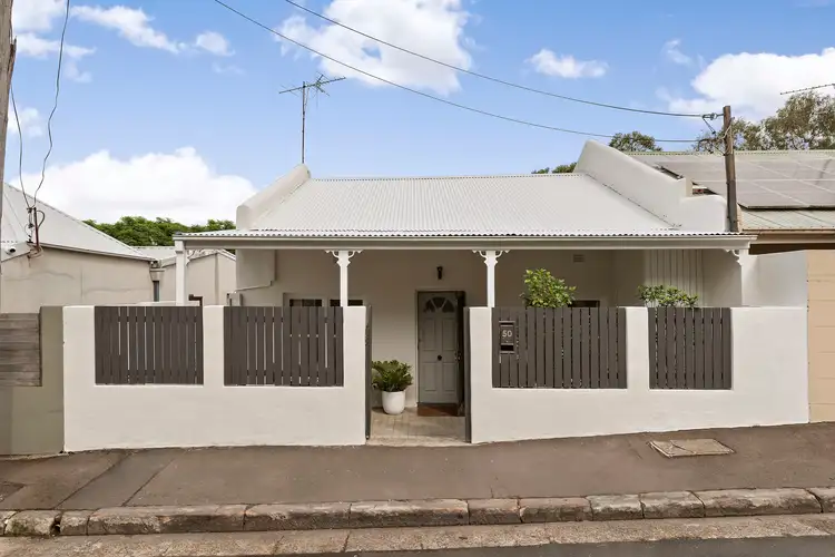 50 Rosser Street