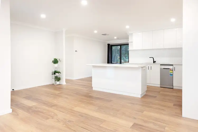 Fifth view of Homely house listing, 2 Melgaard Court, Wodonga VIC 3690