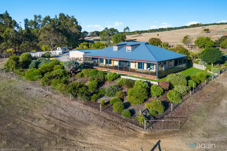31 Compass Crescent