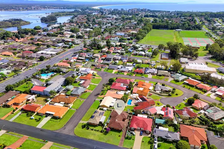 Main view of Homely villa listing, 2/11 Bright Street, Forster NSW 2428