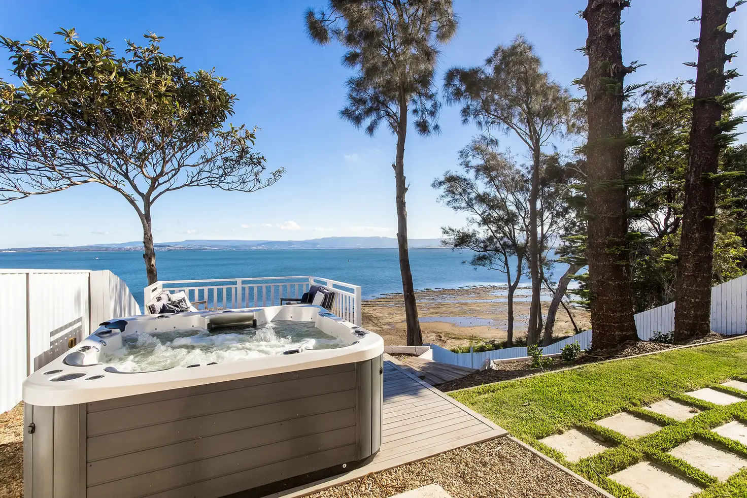 Main view of Homely house listing, 71 Northcliffe Drive, Lake Heights NSW 2502