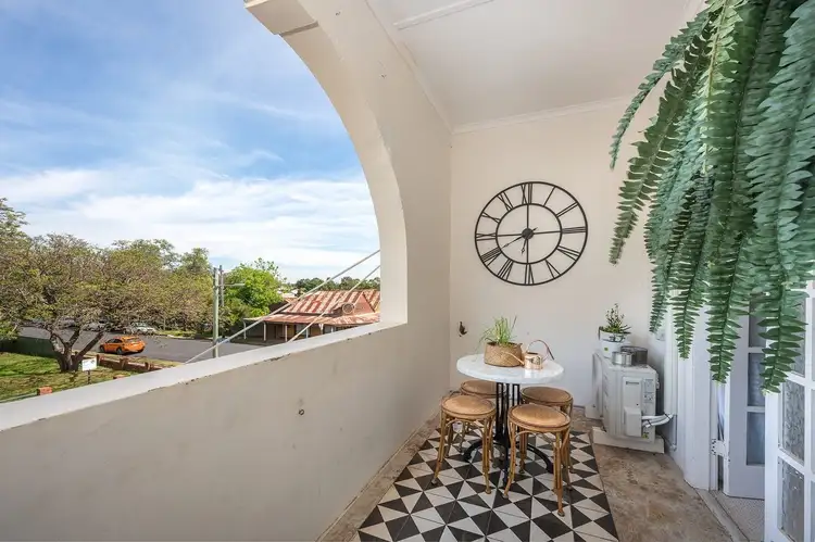 77 Herbert St (upstairs), Gulgong NSW 2852