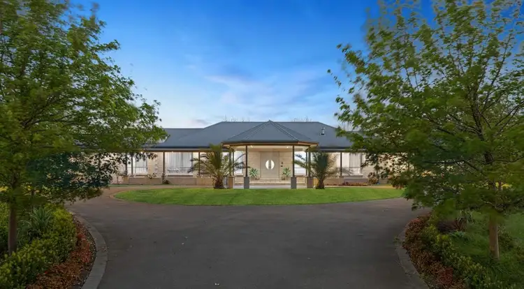 338 Hall Road, Skye VIC 3977