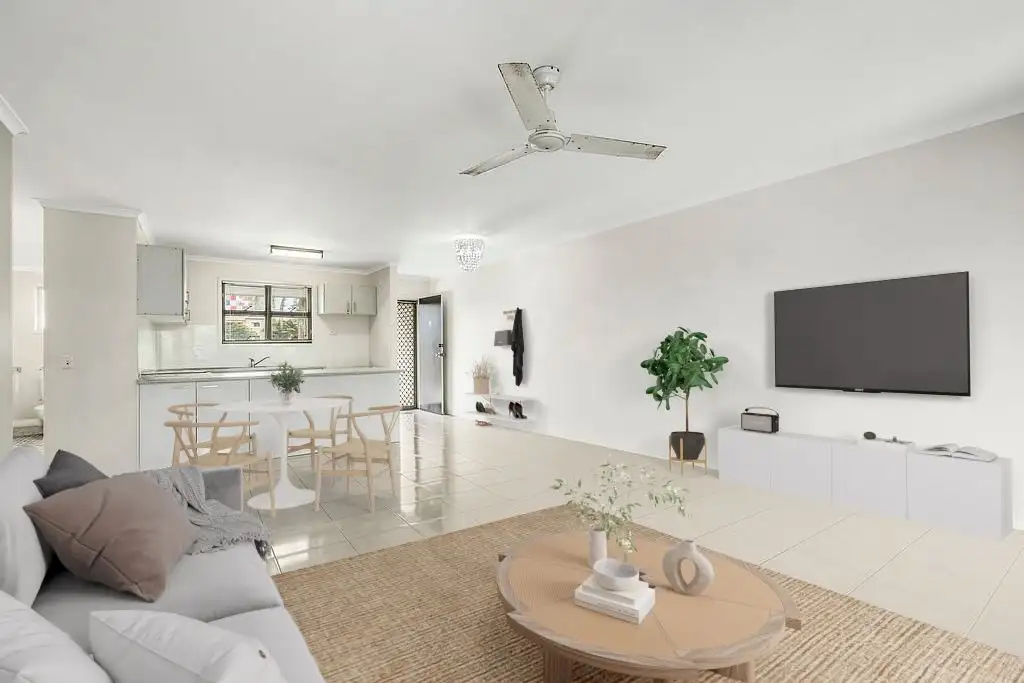 Main view of Homely apartment listing, 4/5 Andrews Street, Southport QLD 4215