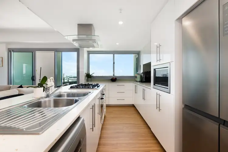 Fifth view of Homely unit listing, 1004/185 Redcliffe Parade, Redcliffe QLD 4020