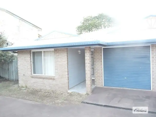 2/67 Woodlands Road, Gatton QLD 4343